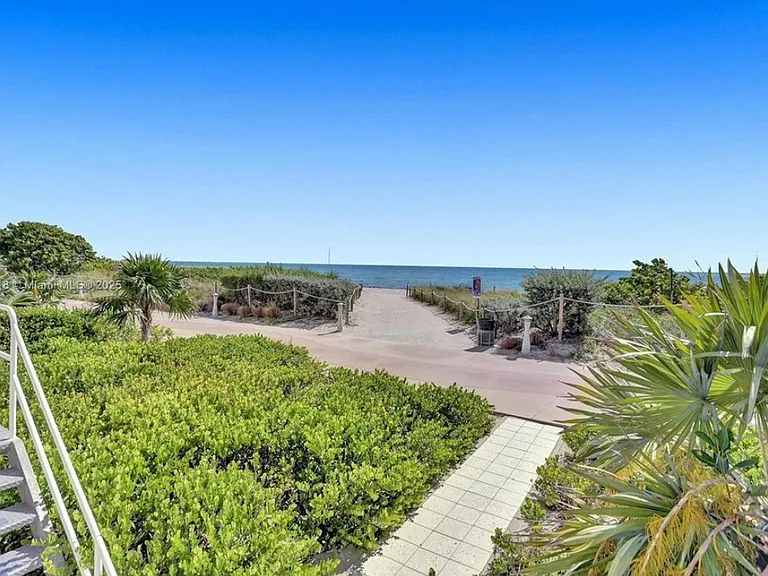 6917 Collins Ave #622 — Photo 46
