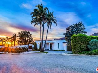 350 Bellino Dr, Pacific Palisades, CA 90272