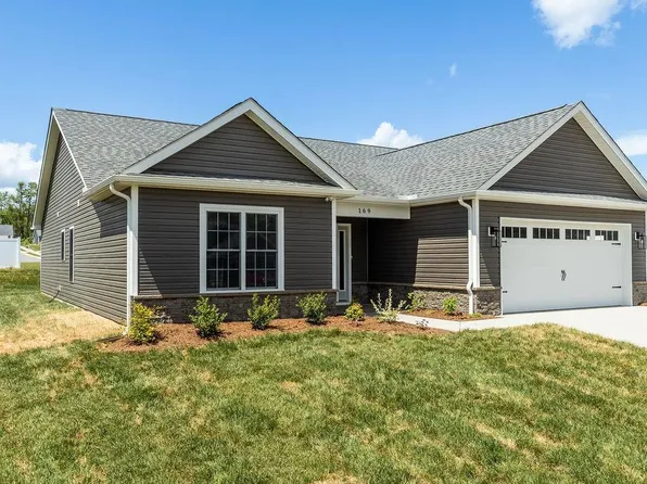 169 Langley Dr, Waynesboro, VA 22980