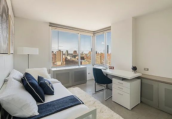 4th image of 270 W 17th St APT 20A