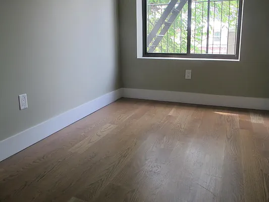 Rented by P Management | media 15