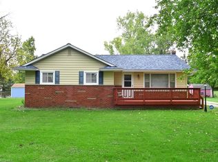 19924 Drake Rd, Strongsville, OH 44136