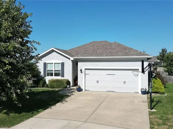 702 Andy Ct, Belton, MO 64012