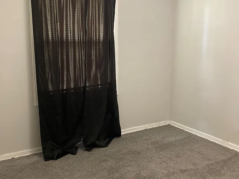 115 Kingsbury Cir — Photo 9