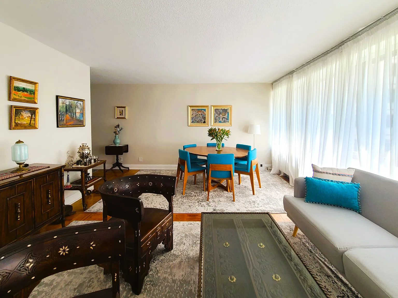 Stunning 2BR Condo for Rent at the Willoughby! — Photo 3