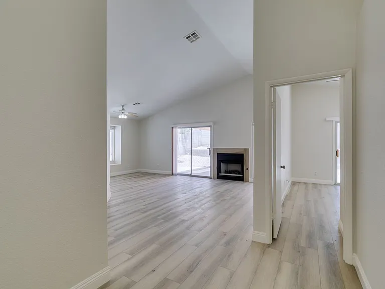 8664 Buttercreek Way — Photo 24