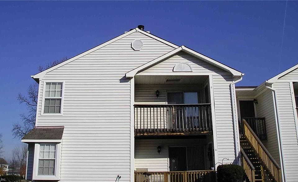 1st image of 2200 Rock Cliff Reach APT C