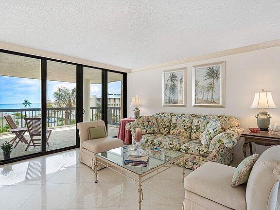 3rd image of 3900 N Ocean Boulevard #4a