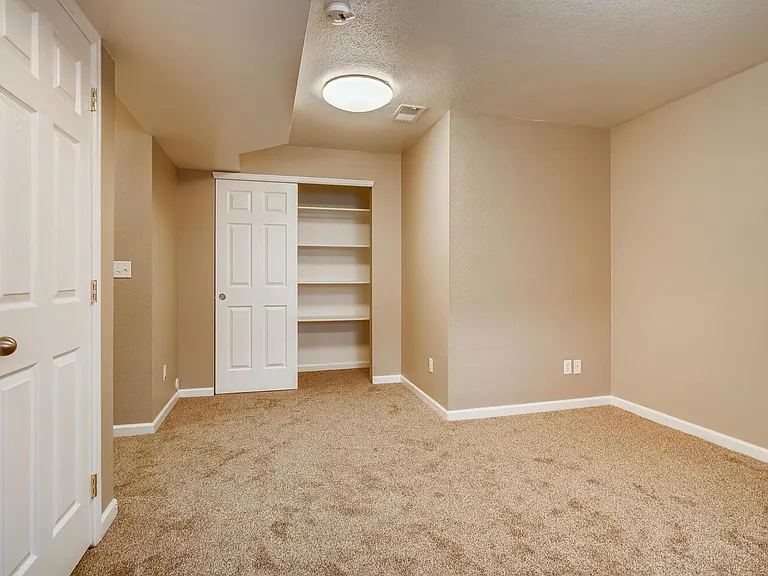 18947 E Baker Pl — Photo 23