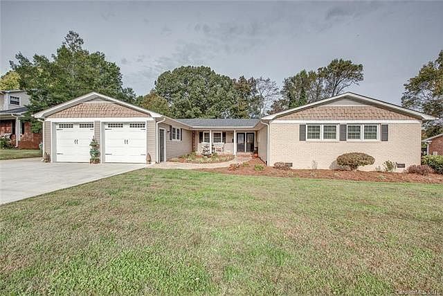 1st image of 633 Rosemary Ln