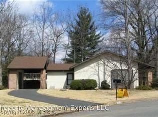 10 Wicker Ct, Sterling, VA 20164