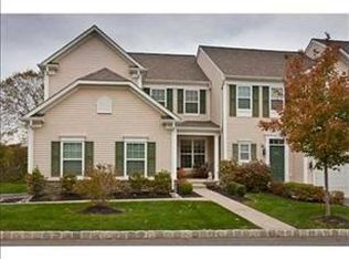 7 Bainbridge Pl UNIT 401, Newburgh, NY 12550
