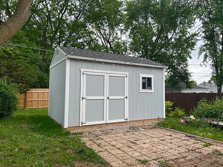 1425 Brentwood Dr — Photo 15