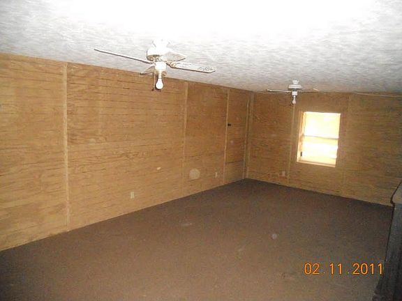 5th image of 1696 Stag Ct NW