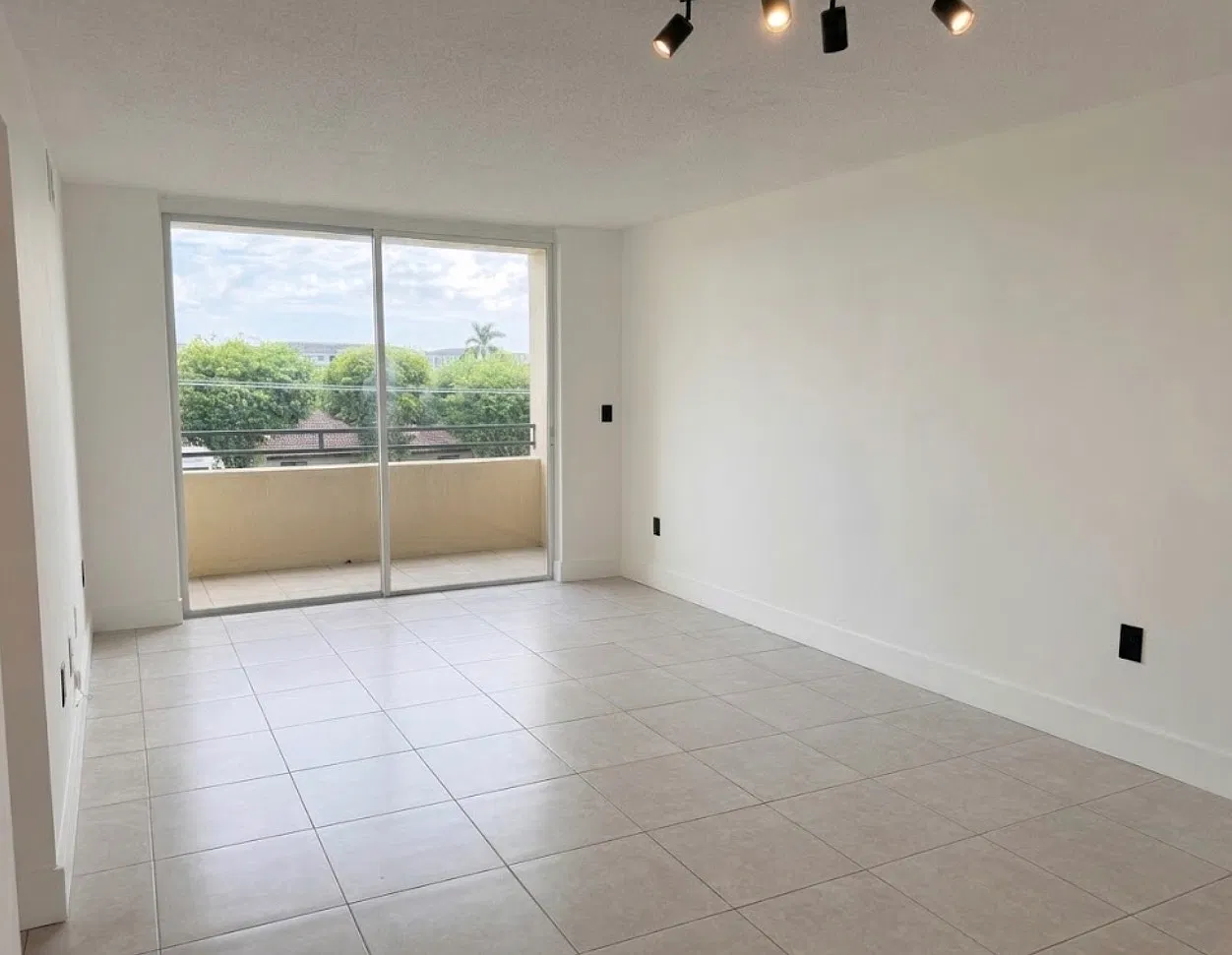 1 bed, 699 sqft, $1,900 — Photo 2