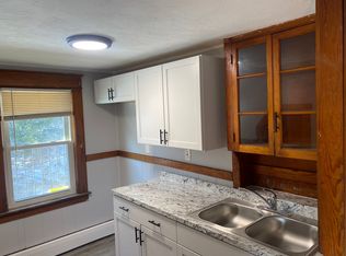 96 W Bow St APT D, Franklin, NH 03235