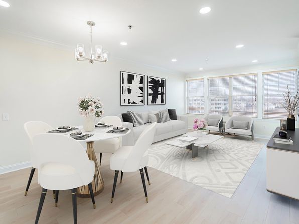 30 Constitution Way APT 404