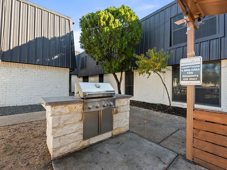 Magnolia Flats — Photo 19