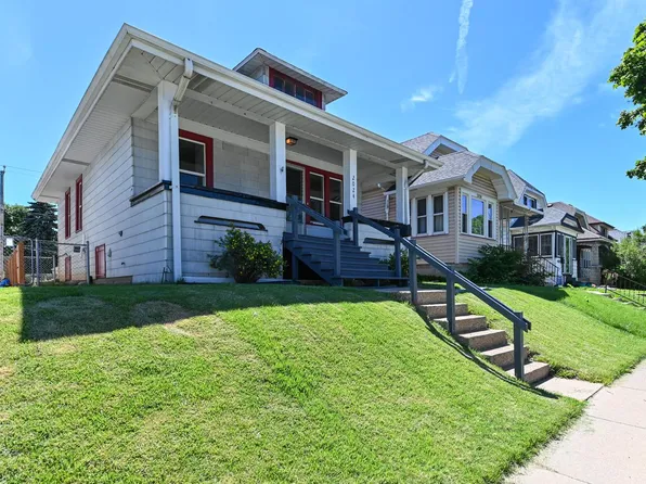 2024 South 76th STREET, West Allis, WI 53219
