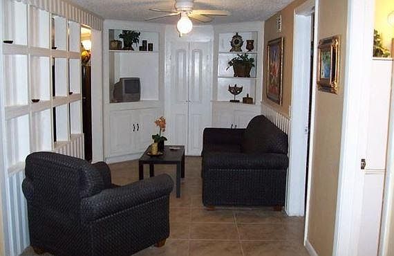 3rd image of 257 Pecan St #C