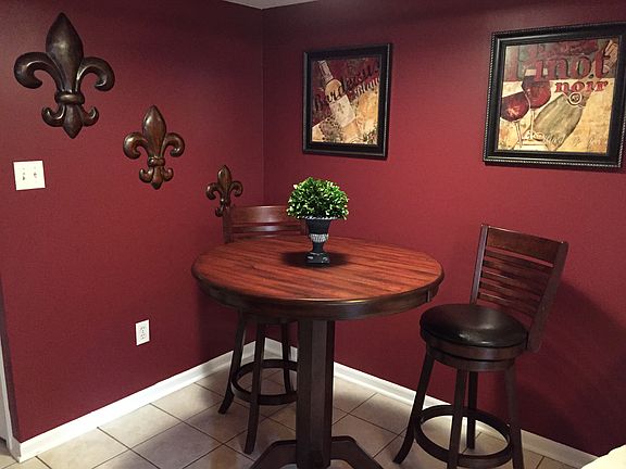 5th image of 10387 Oakwood Ct