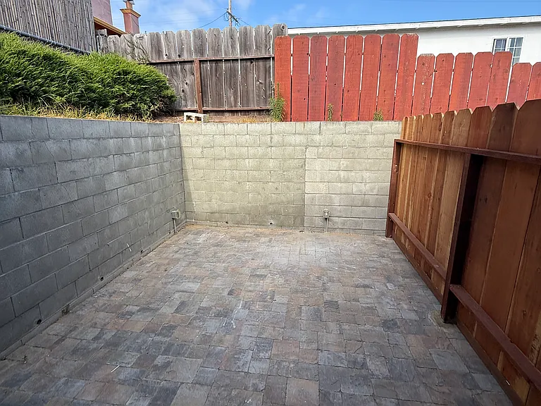 1732 Fernando St — Photo 4