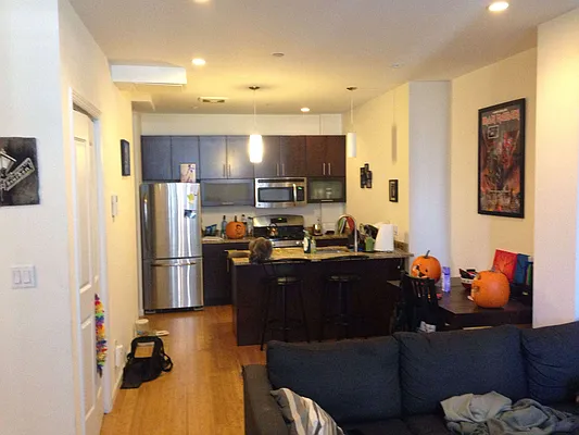 Rented by Elite NY Holdings | media 17