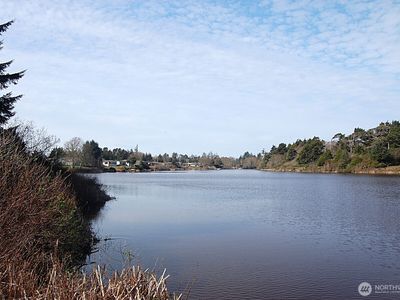 637 E Chance A LA Mer NE, Ocean Shores, WA, 98569