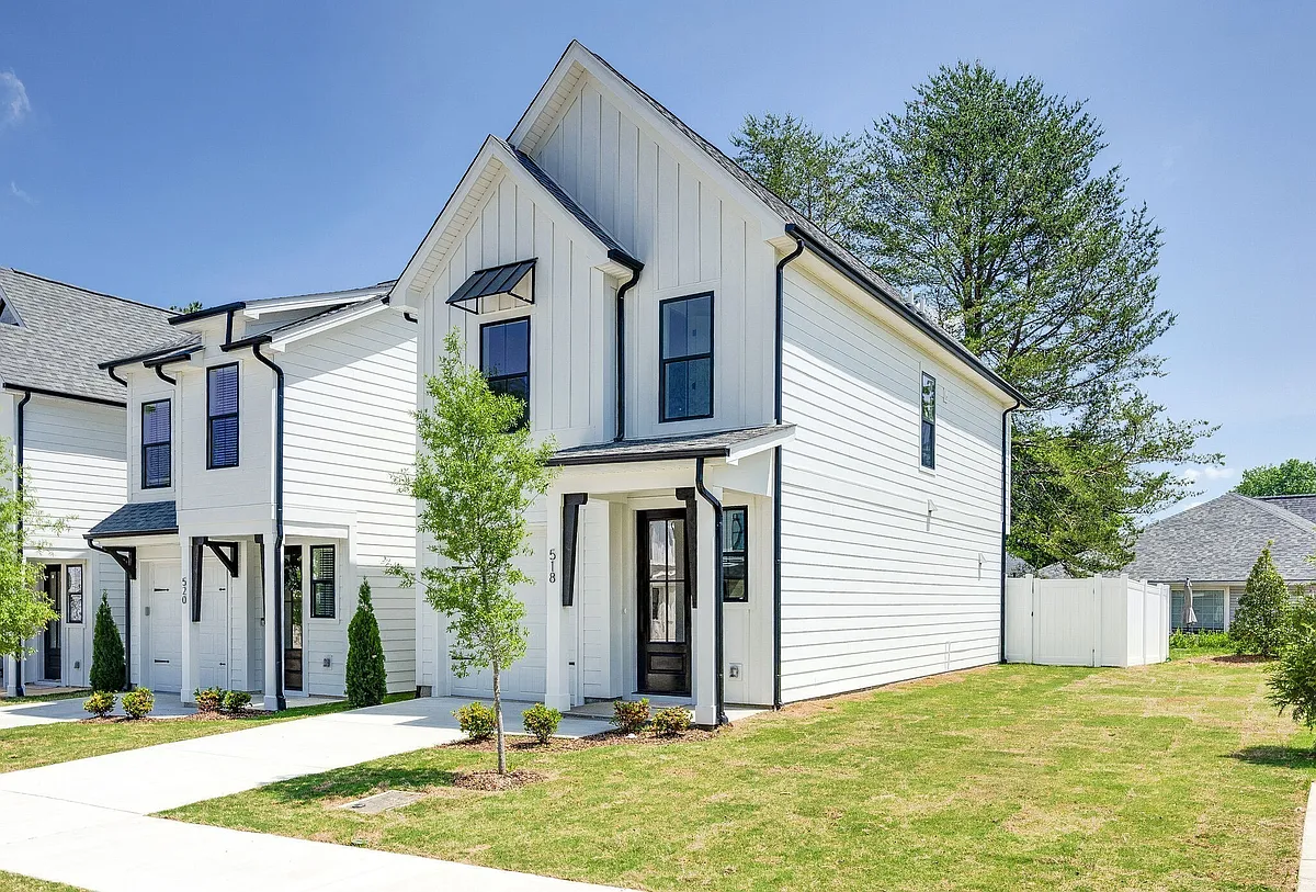 Building Photo - 518 Taffy Way