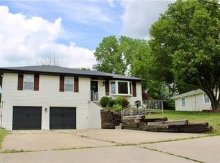 6314 NE Pleasant Valley Rd, Kansas City, MO 64119