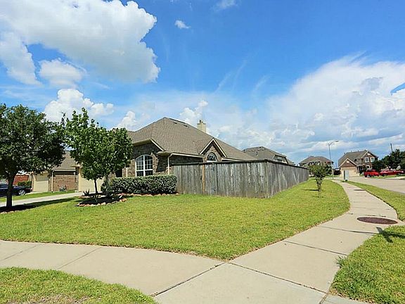 4th image of 26115 Twin Stone Ln