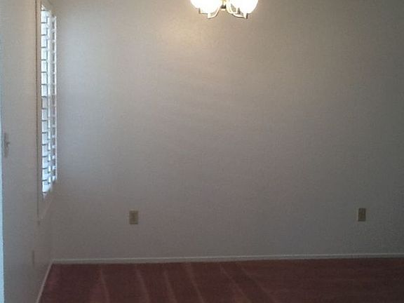 5th image of 414 Cherry Ln APT C