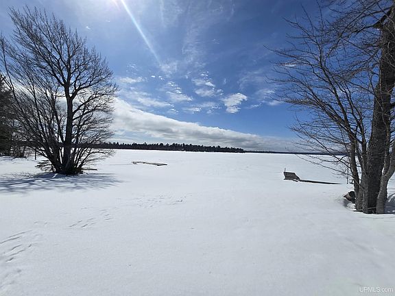 4th image of 6139 Sand Point Rd