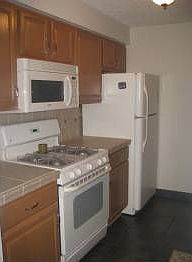 1st image of 386 Central Dr
