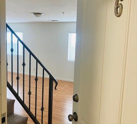 2nd image of 1518 S Centinela Ave #6