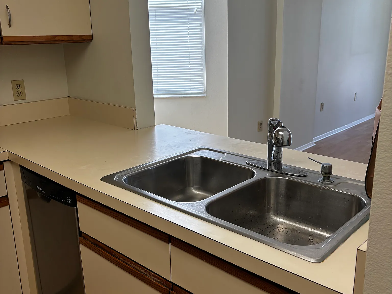 2333 Feather Sound Dr — Photo 4