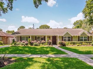 5830 Dumfries Dr, Houston, TX 77096