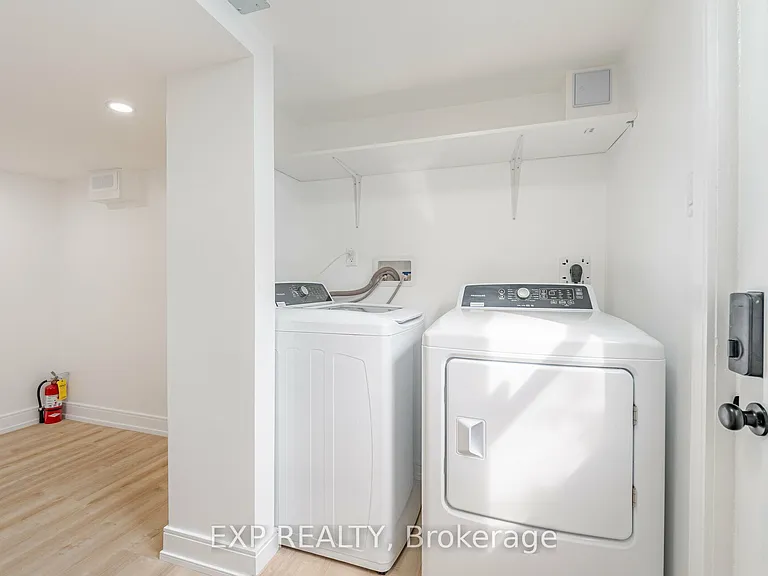 716 Brock Ave #B — Photo 23