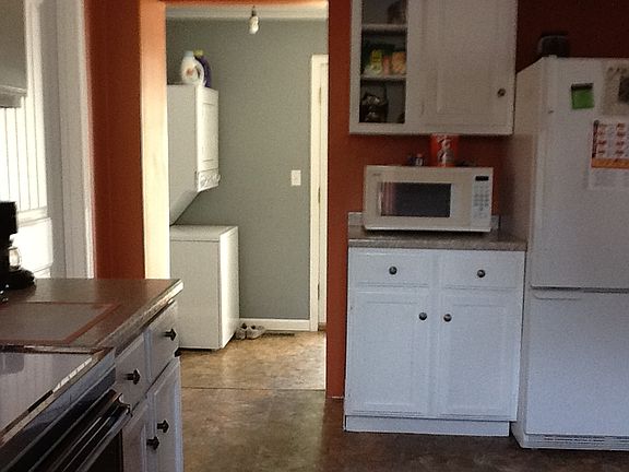 5th image of 615 S 5th St