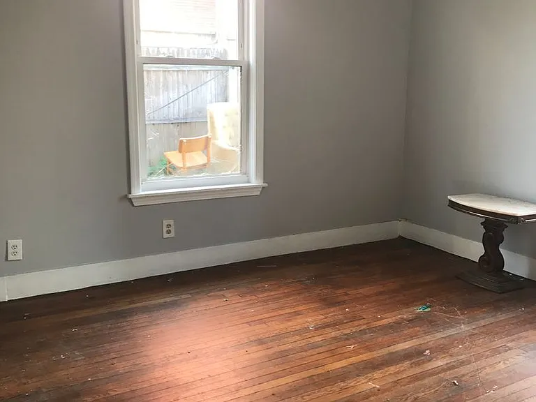 22 Downer Ave — Photo 3
