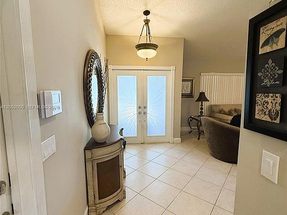 3rd image of 8765 SW 58th St