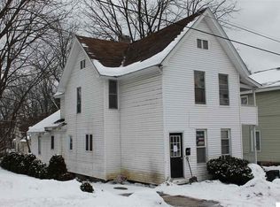 18 Kent St, Gloversville, NY 12078