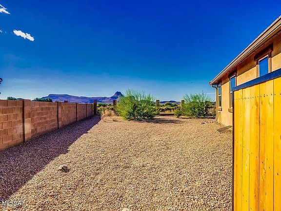4th image of 8496 N Mountain Stone Pine Way