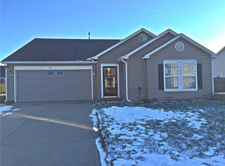 1215 King Maple Dr, Greenfield, IN
