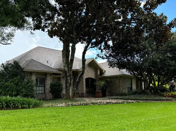 12111 Cattail Dr W, Jacksonville, FL 32223