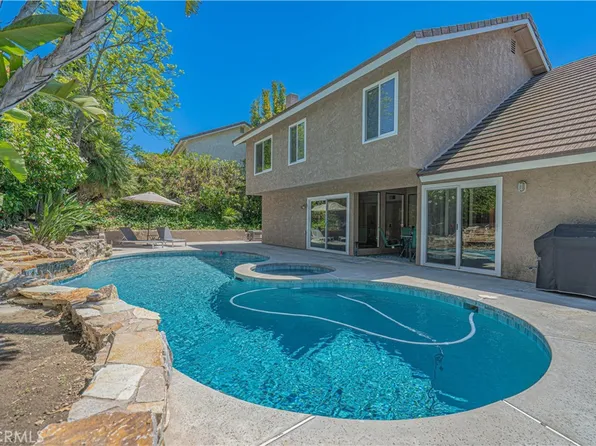 326 Fox Ridge Dr, Thousand Oaks, CA 91361