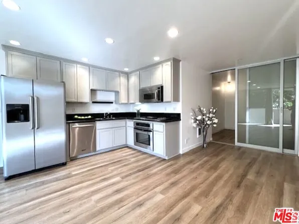 11645 Montana Ave APT 222, Los Angeles, CA 90049