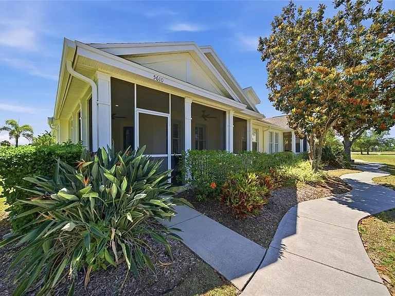 5610 Golden Isles Dr — Photo 1
