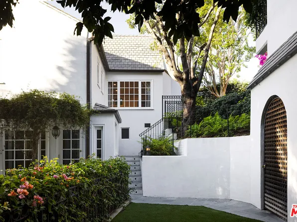 2558 Glendower Ave, Los Angeles, CA 90027