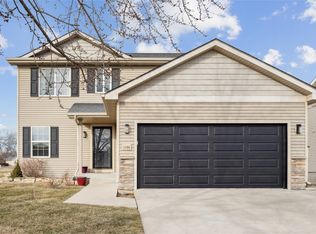1106 Rolling Hills Ct, Norwalk, IA 50211